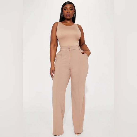 New fashion nova pants - Picture 10 of 11